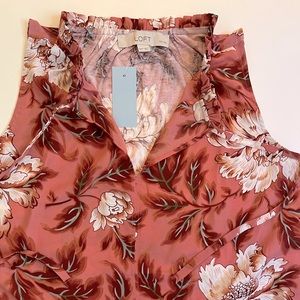 Anne Taylor Loft Women’s Sleeveless Floral Blouse New with Tags